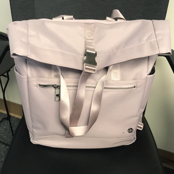 one trek mind tote lululemon